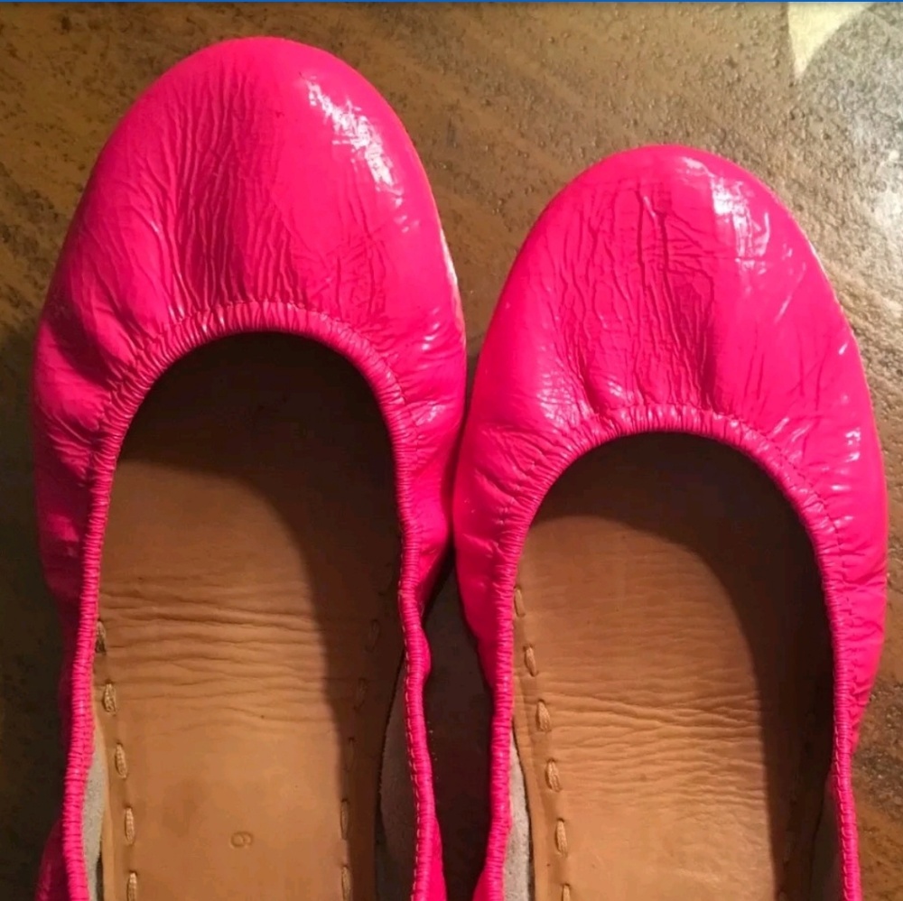 Tieks Pop Pink Patient Leather size 9